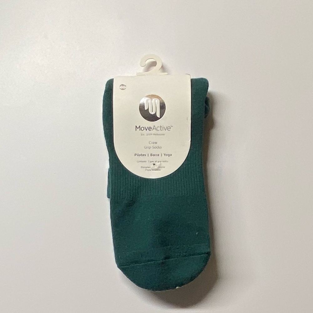 MoveActive Grip Crew Socks, Pilates Barre Yoga Non-Slip Grip Socks, M 8-10 - Picture 3 of 9